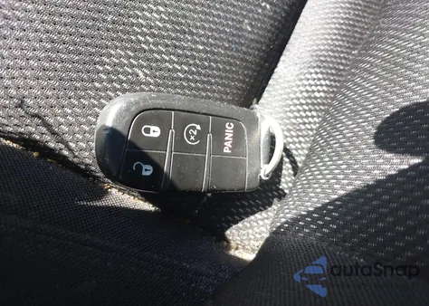 2015 Jeep Renegade Latitude из США, поврежденный, VIN ZACCJBBT0FPC45087